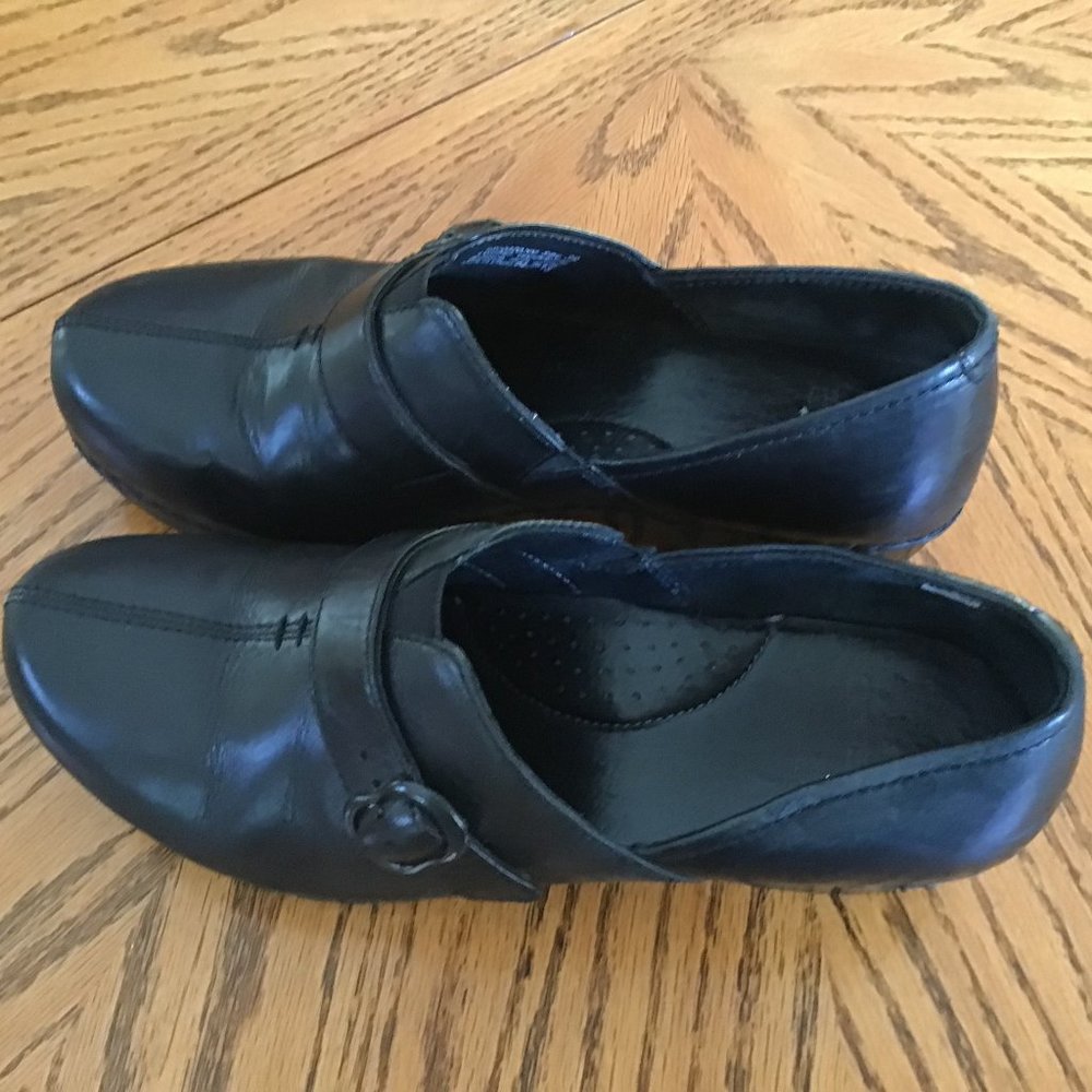 WOMEN'S DANSKO